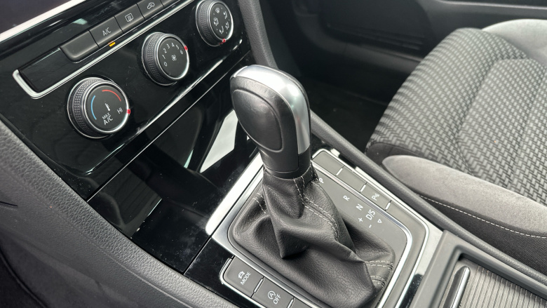 Volkswagen Golf 1.5 TSI EVO 150 R-Line 5dr DSG Petrol Hatchback